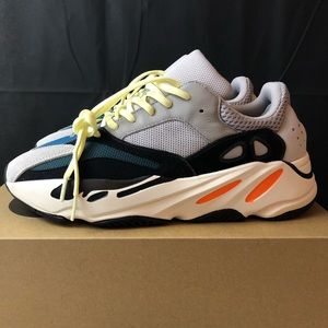 Yeezy 700 Wave Runner